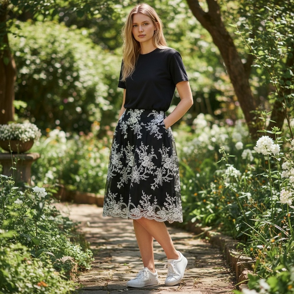Adrianna Papell Black Embroidered Layered Pleated Taffeta Full Skirt Size 14 NWT